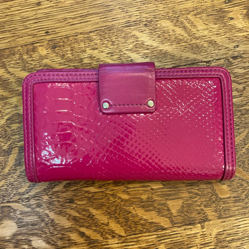 Marc by Marc Jacobs Fuschia Snakeskin Wallet - Picture 3 of 8